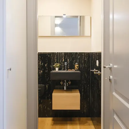 Residenza Carlotta - Luxury And Design Beside Arno Villa *