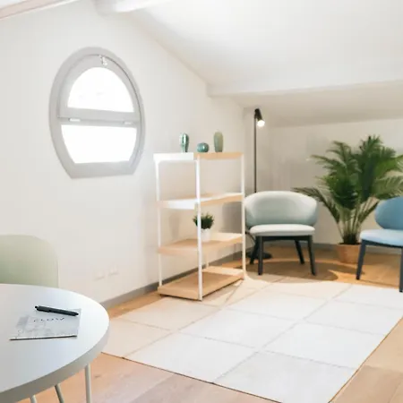 Residenza Carlotta - Luxury And Design Beside Arno Villa